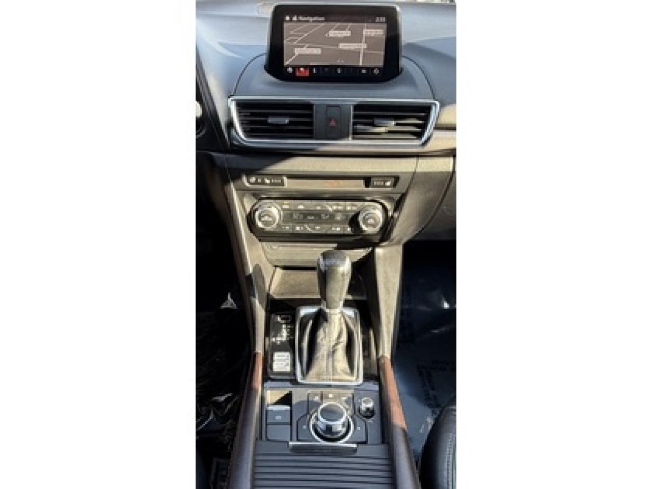 2018 Mazda MAZDA3 GT Photo