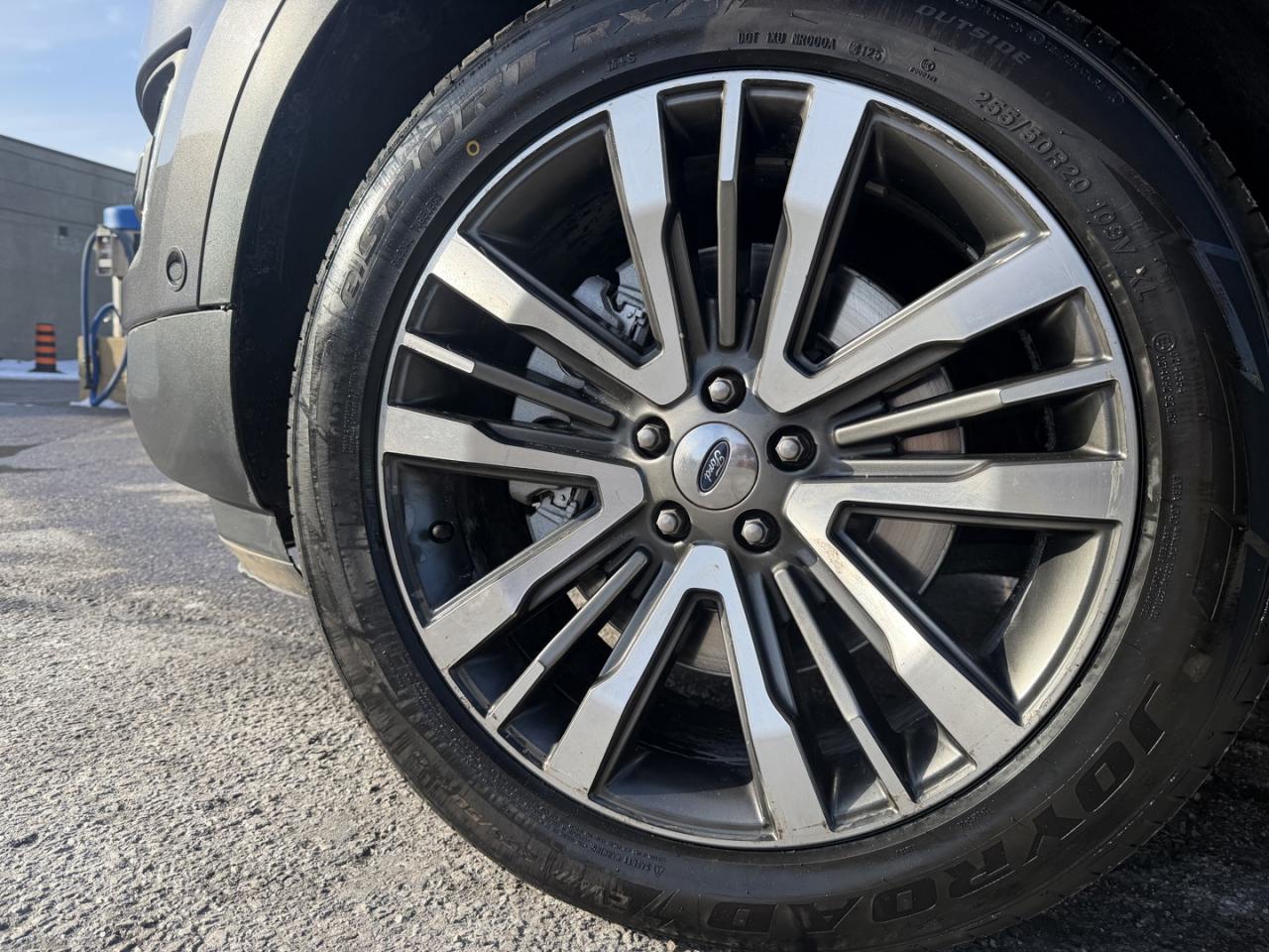 2017 Ford Explorer Platinum Awd Photo