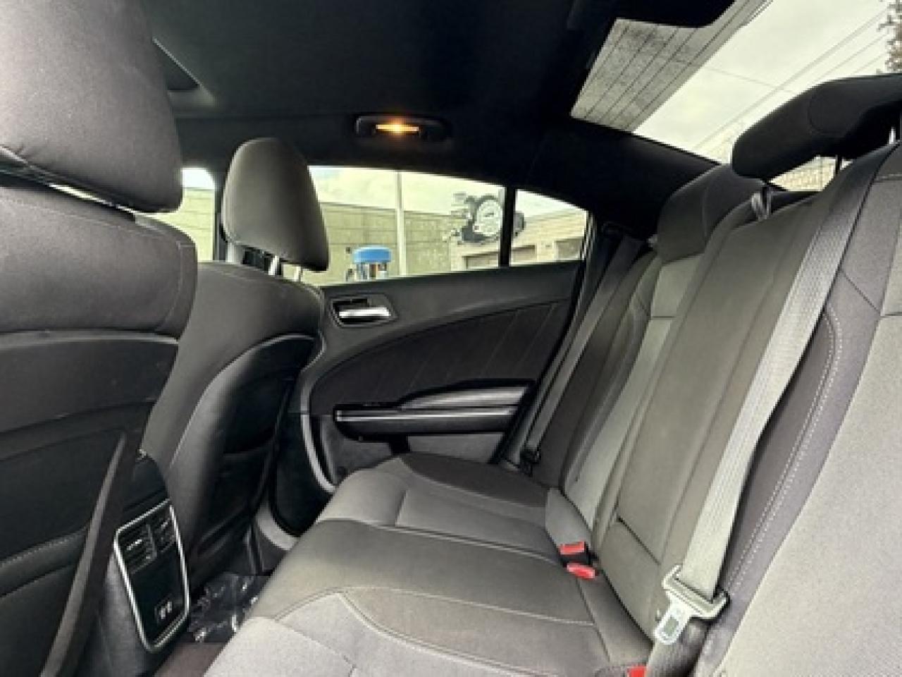 2017 Dodge Charger SXT AWD Photo