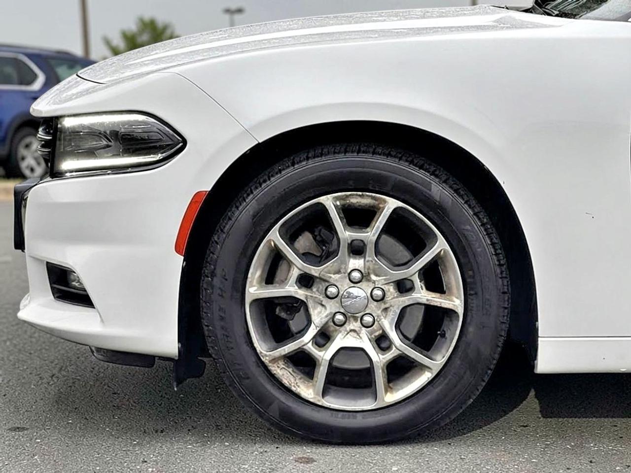 2017 Dodge Charger 4dr Sdn SXT AWD Photo