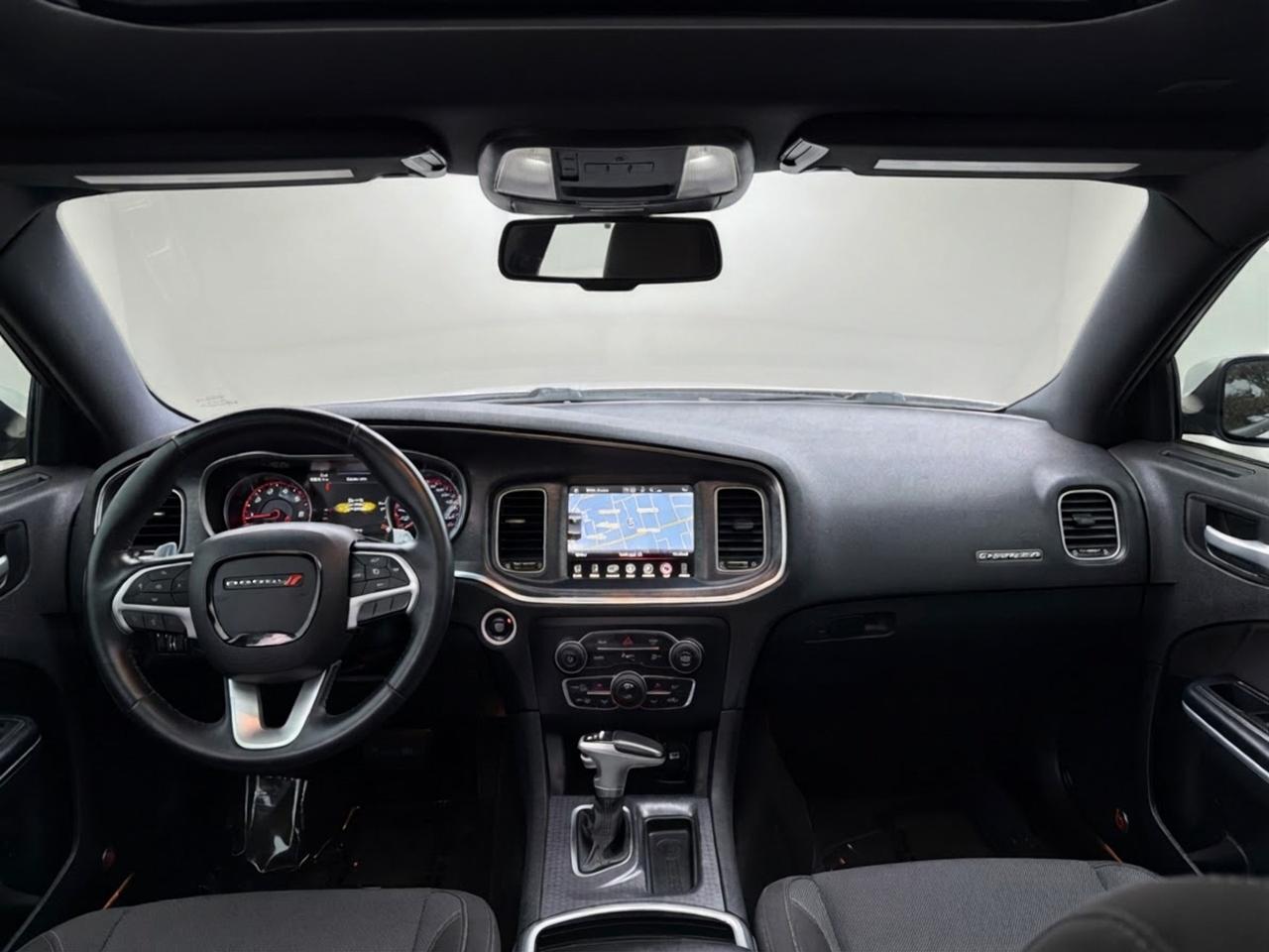 2017 Dodge Charger 4dr Sdn SXT AWD Photo