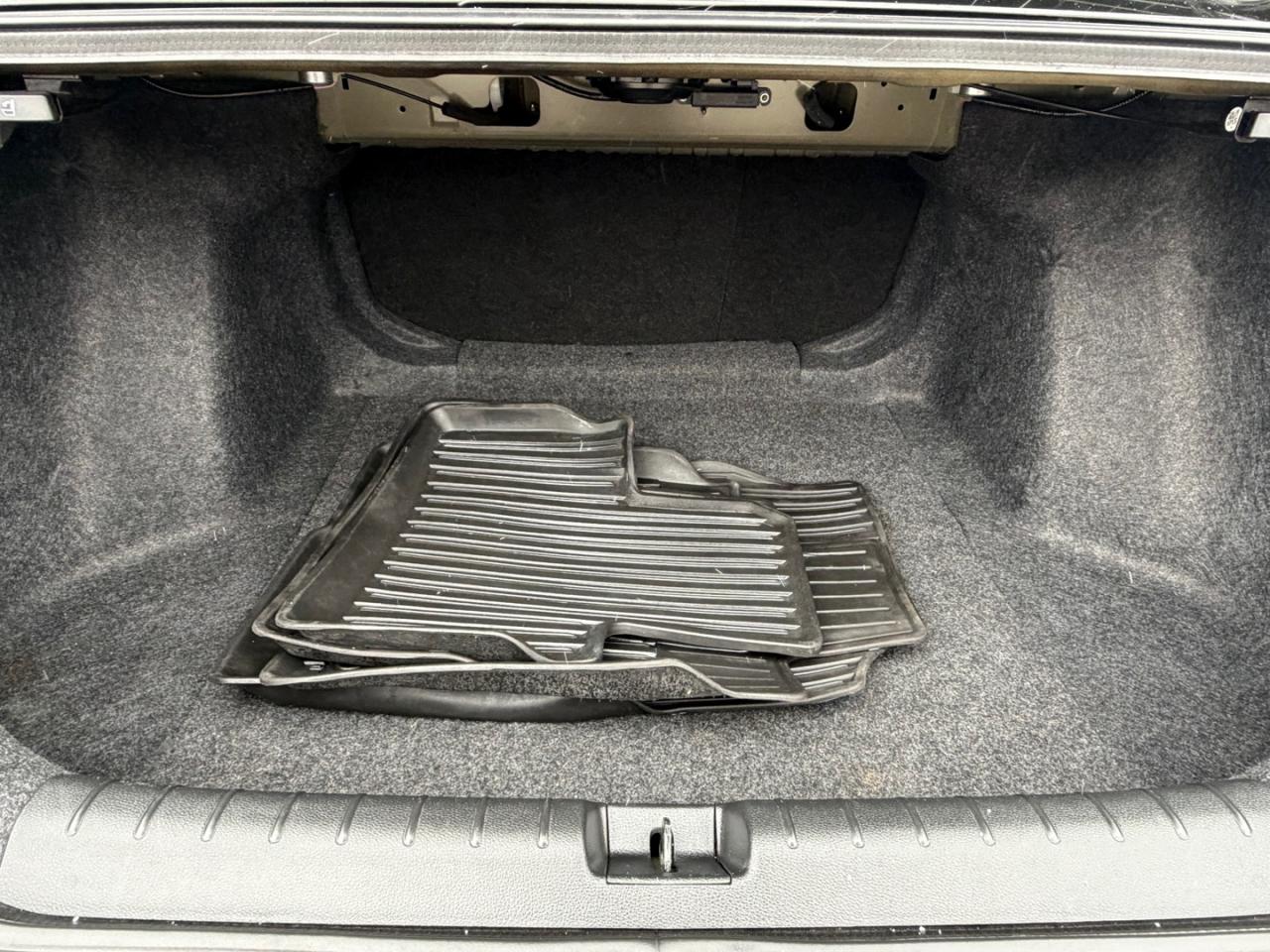 2021 Honda Civic Touring Sedan CVT Photo