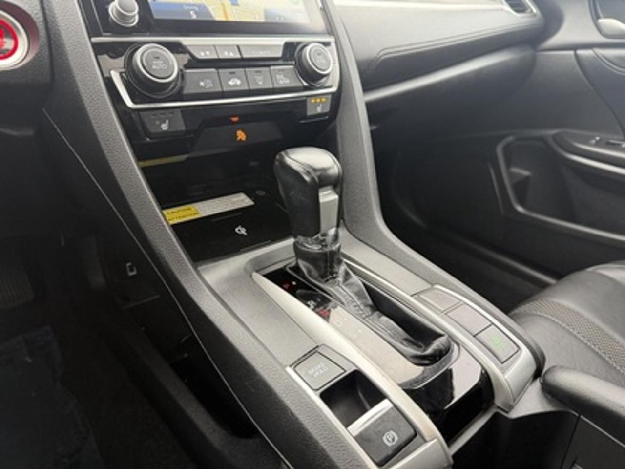 2021 Honda Civic Touring Sedan CVT Photo