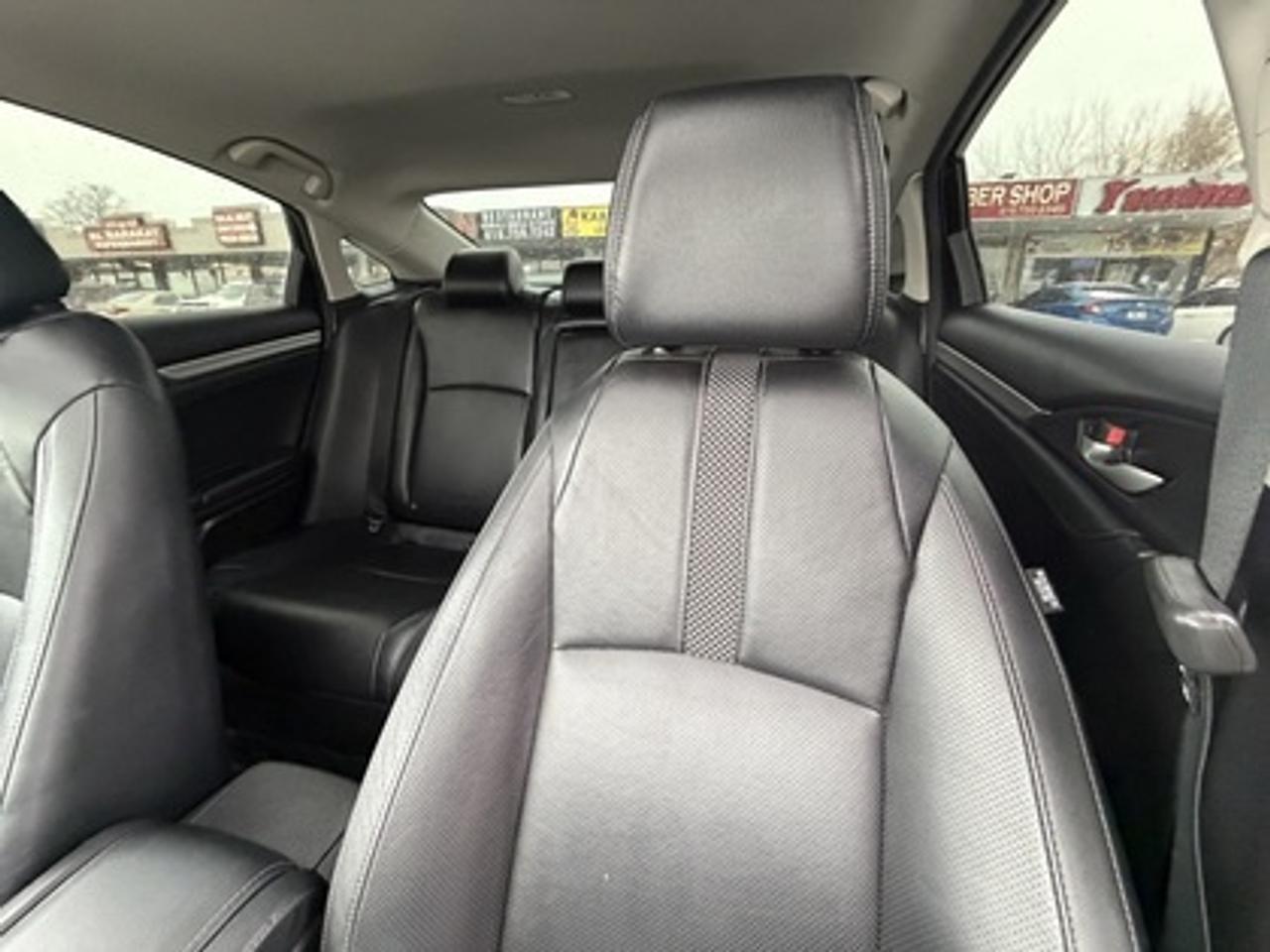 2021 Honda Civic Touring Sedan CVT Photo