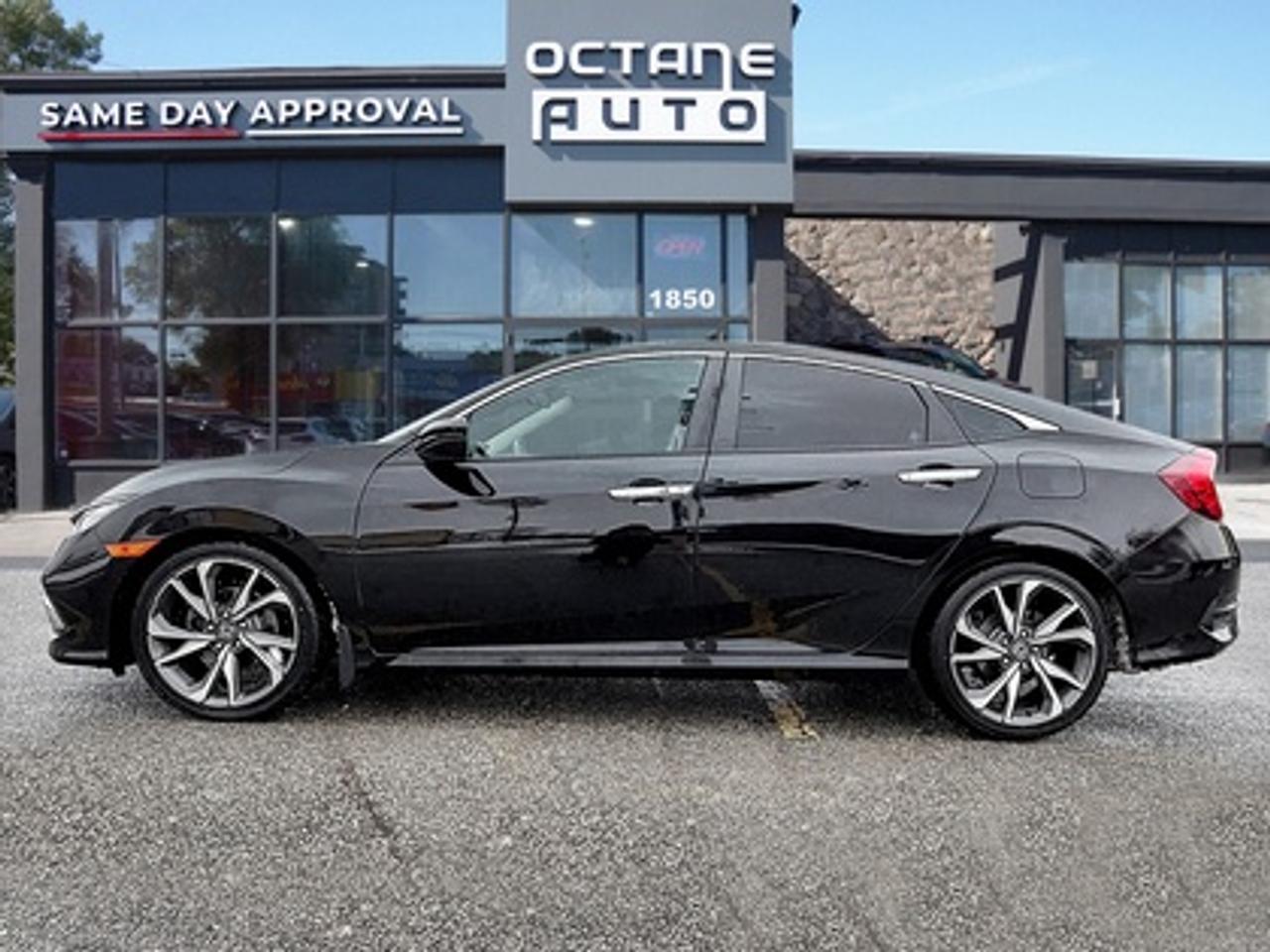 2021 Honda Civic Touring Sedan CVT Photo