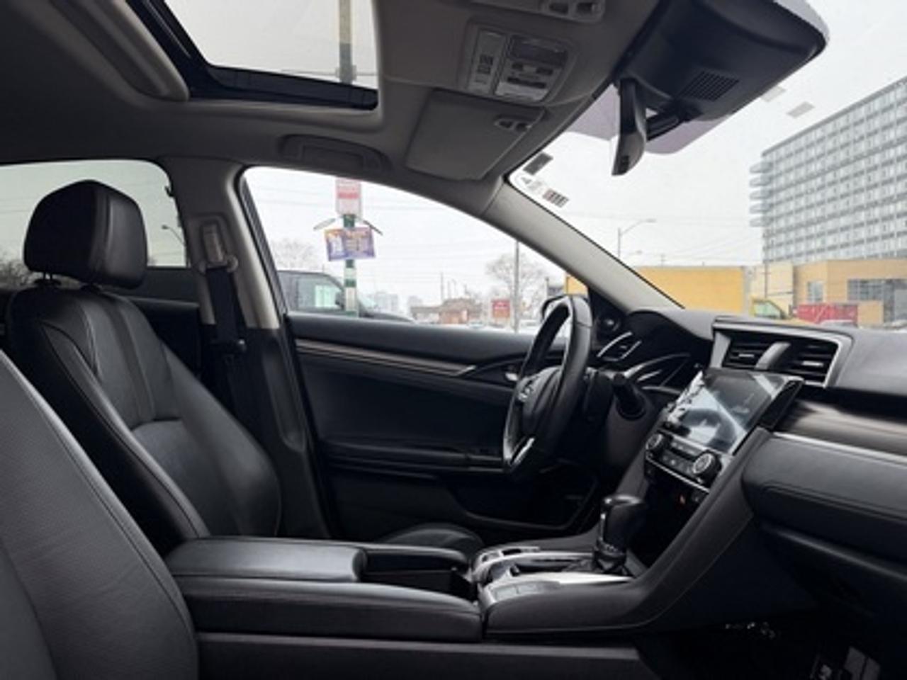 2021 Honda Civic Touring Sedan CVT Photo