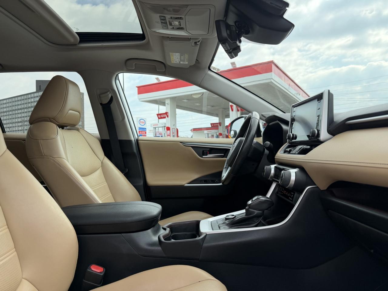 2019 Toyota RAV4 LIMITED AWD Photo