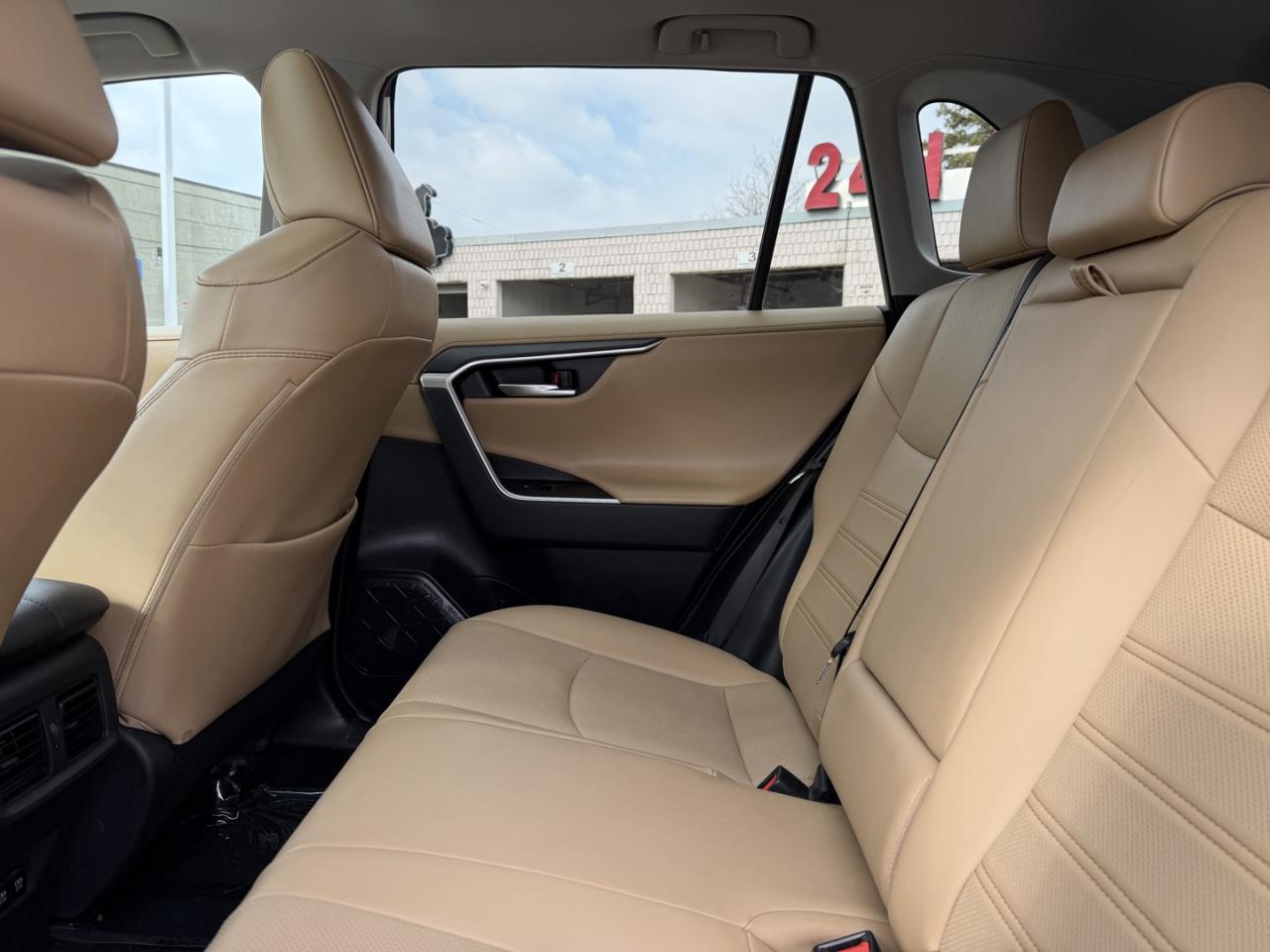 2019 Toyota RAV4 LIMITED AWD Photo