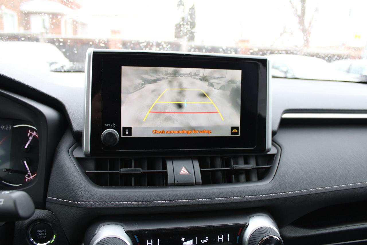 2025 Toyota RAV4 XLE Photo