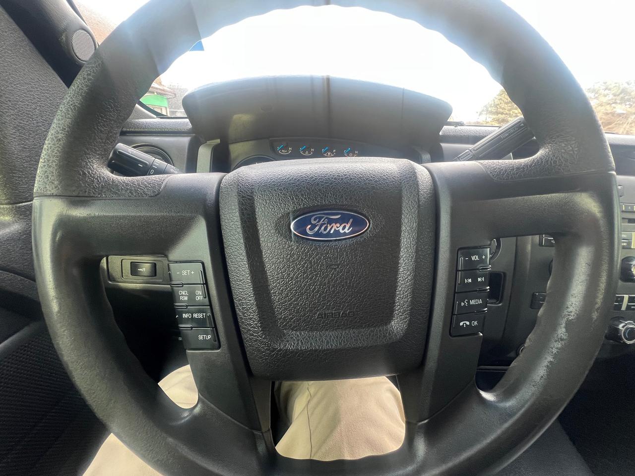 2013 Ford F-150 4WD -EXTRA CLEAN-AUTOMATIC & MORE! Photo