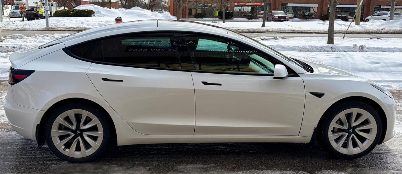 2021 Tesla Model 3 STANDARD RANGE PLUS Photo4