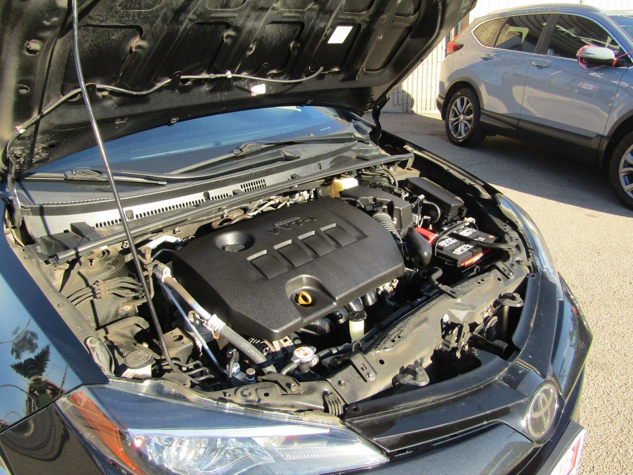 2018 Toyota Corolla LE Photo