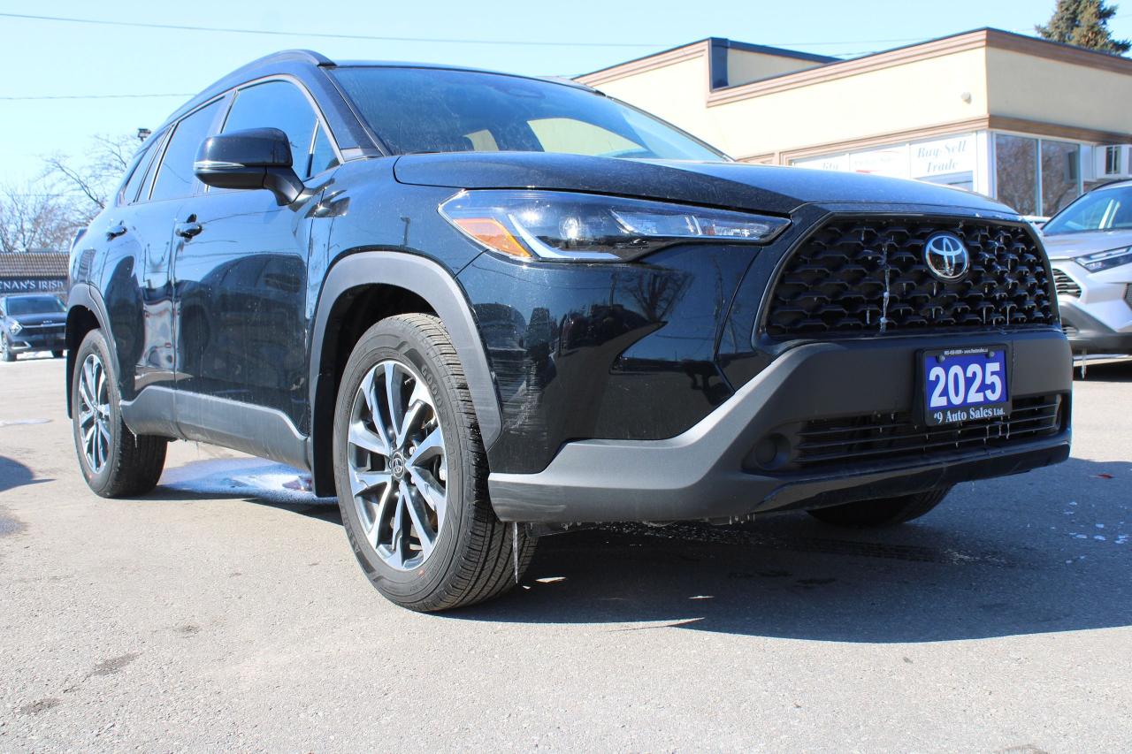 Used 2025 Toyota Corolla Cross LE for sale in Brampton, ON