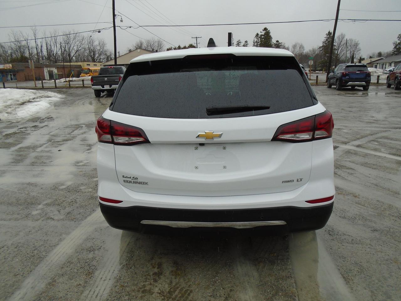 2024 Chevrolet Equinox LT AWD Photo3
