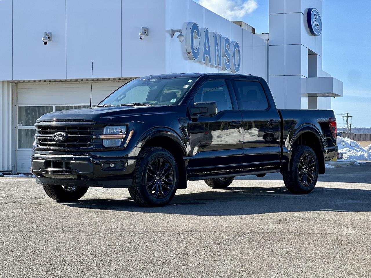 2026 Ford F-150 XLT 4WD SuperCrew 5.5' Box Photo3