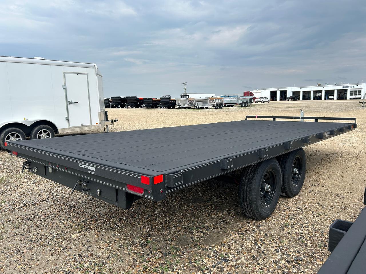 2026 Rainbow 18' DECK OVER BUMPER HITCH STRAIGHT DECK W/ RAMPS Photo5