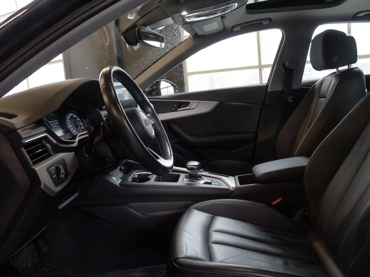 2023 Audi A4 Komfort| CLEAN CARFAX | NO ACCIDENTS| Photo