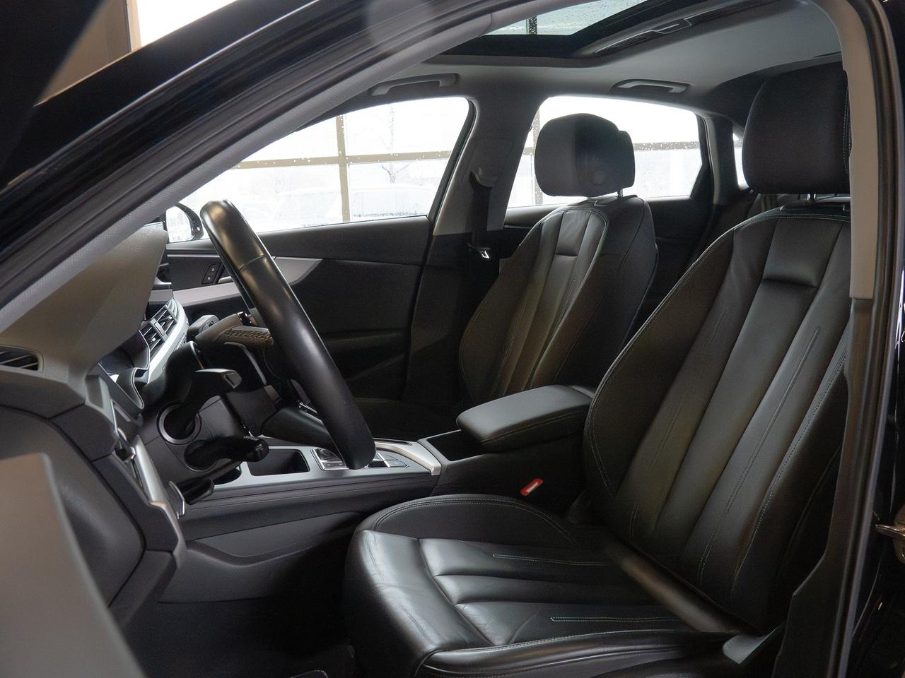 2023 Audi A4 Komfort| CLEAN CARFAX | NO ACCIDENTS| Photo