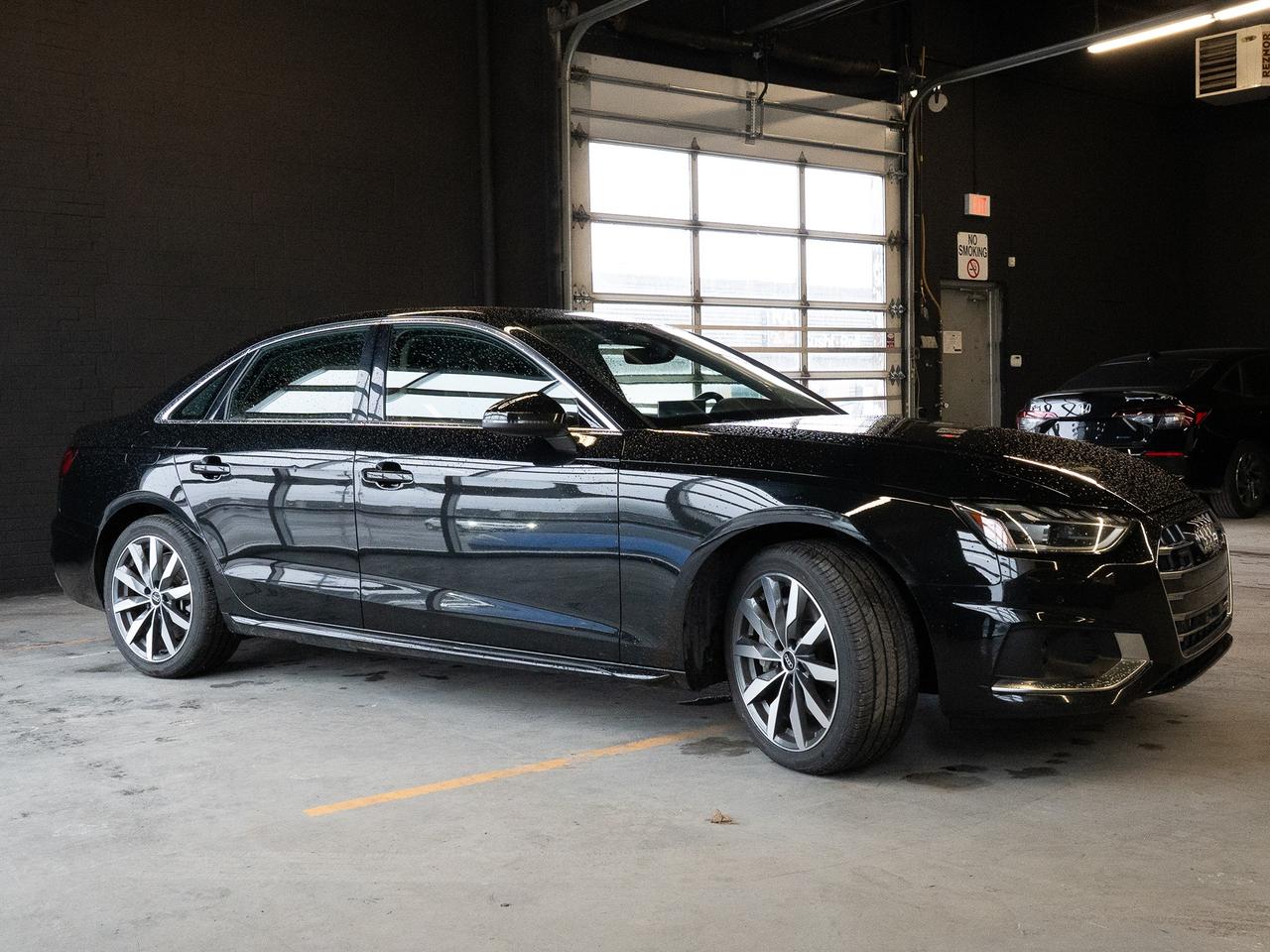 2023 Audi A4 Komfort| CLEAN CARFAX | NO ACCIDENTS| Photo