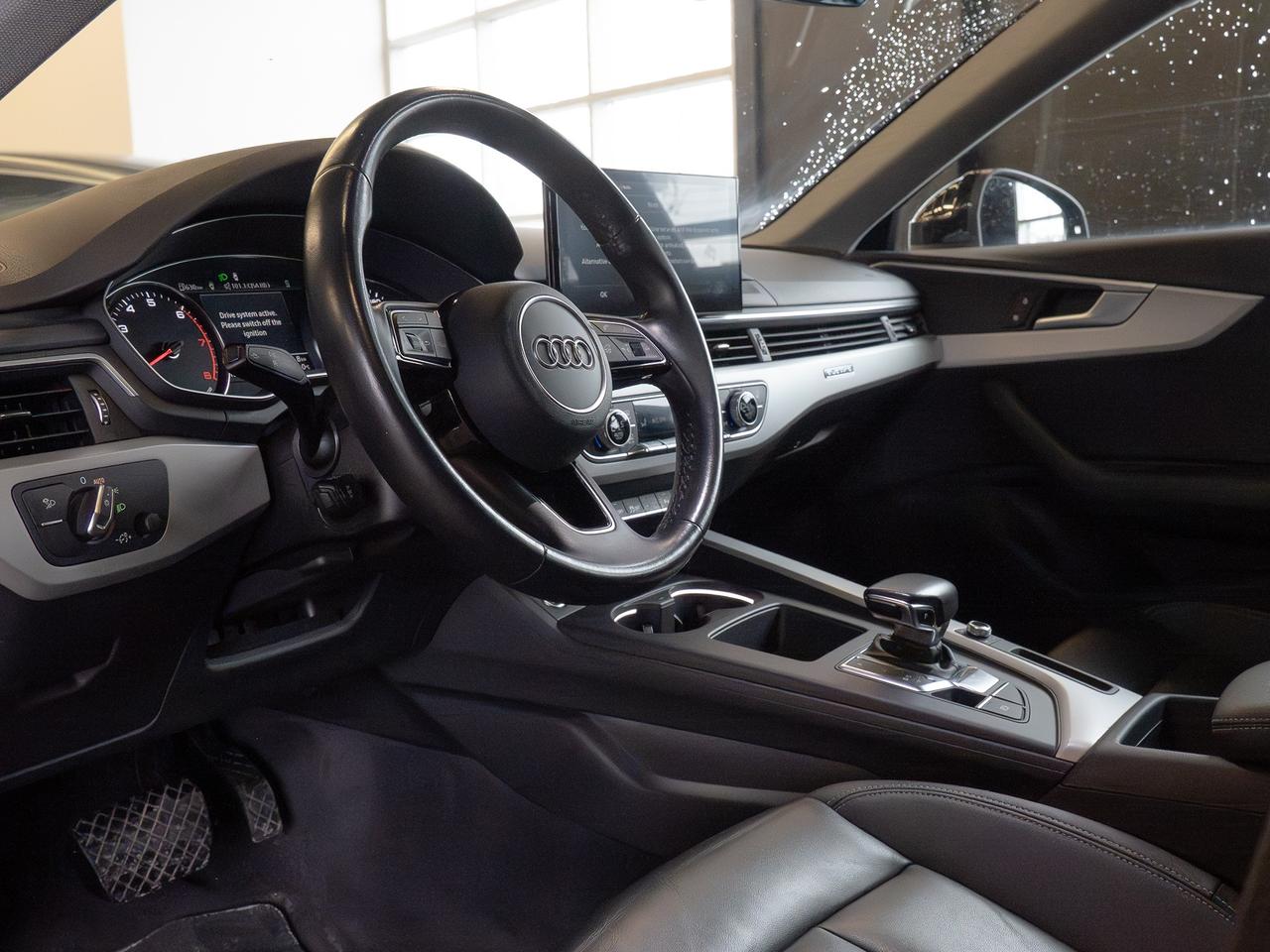 2023 Audi A4 Komfort| CLEAN CARFAX | NO ACCIDENTS| Photo