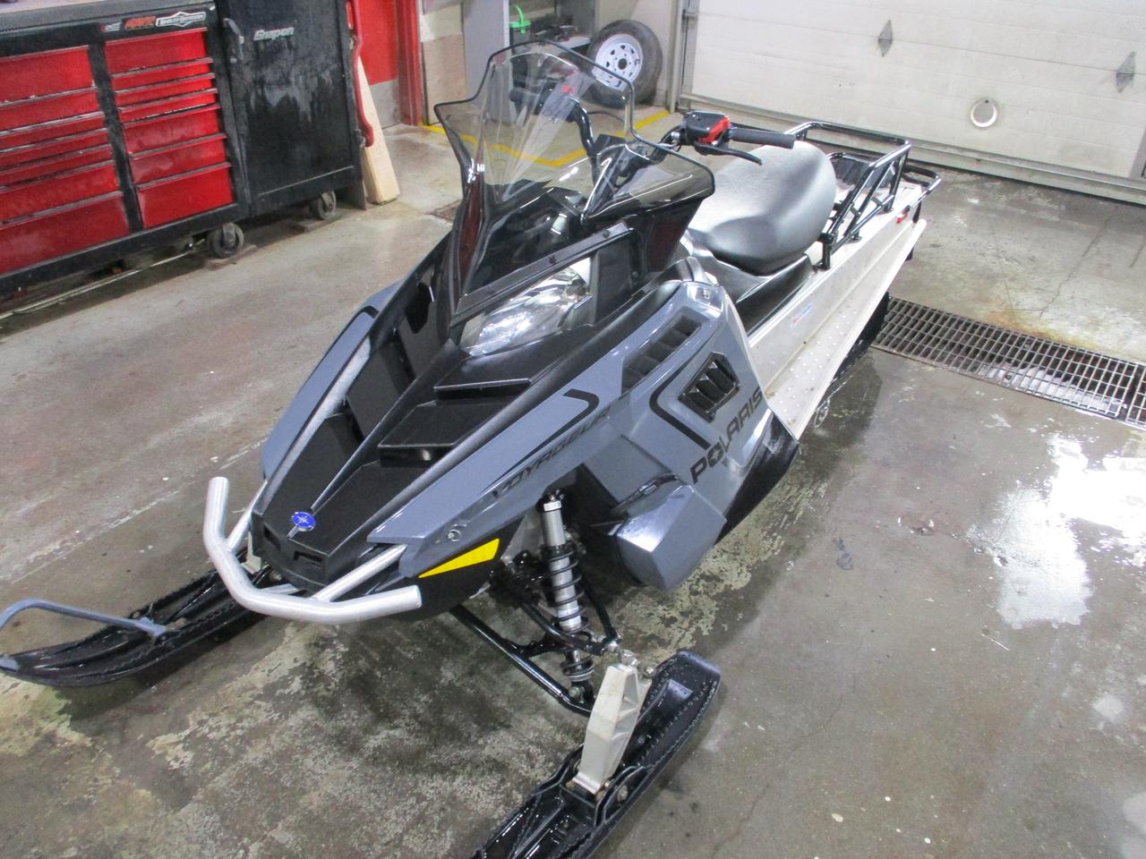 2023 Polaris 550 LX Voyageur - Photo #1