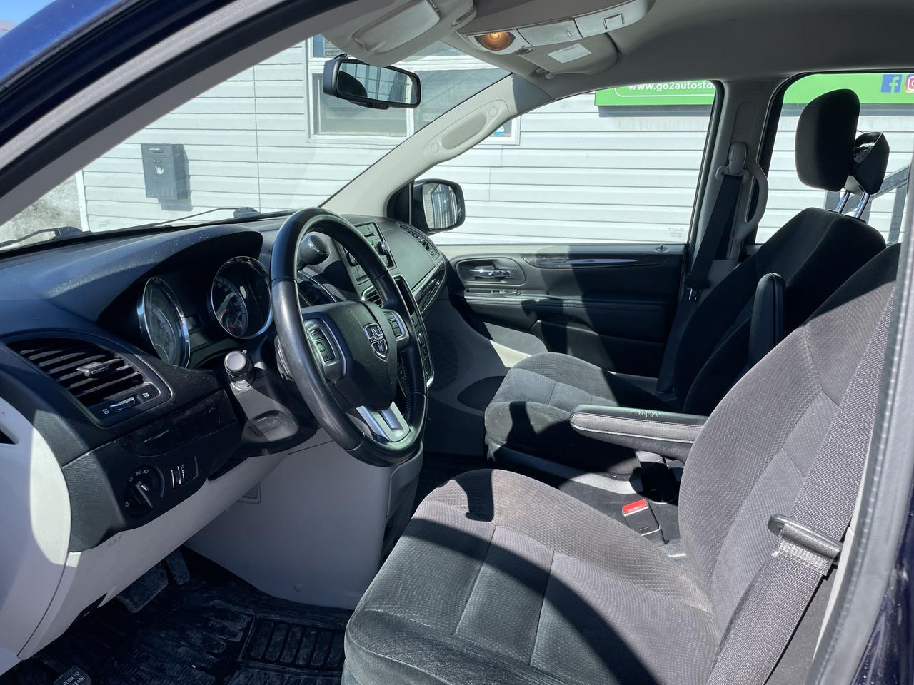 2014 Dodge Grand Caravan SE Photo