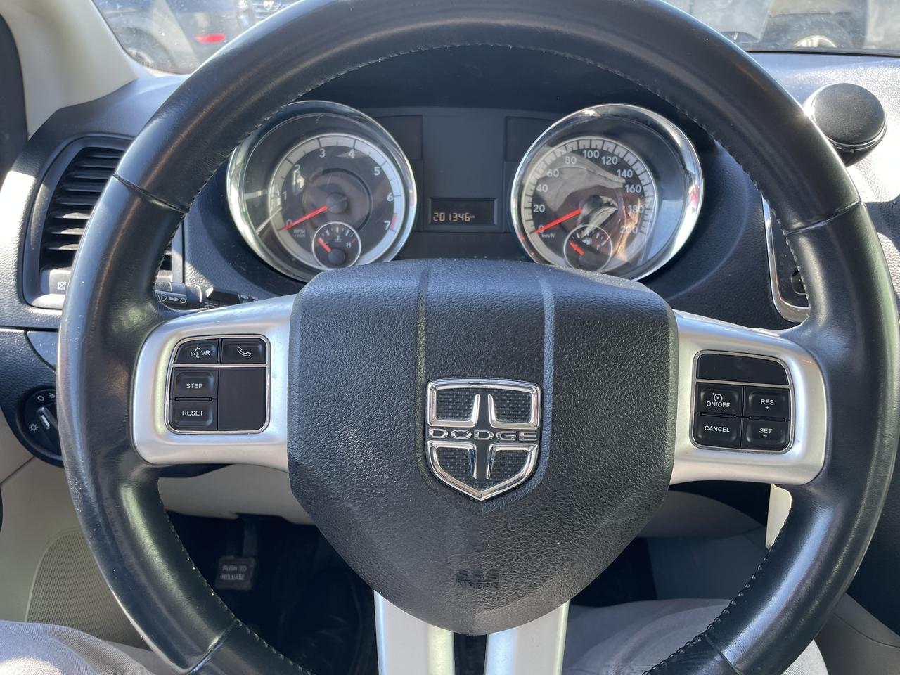 2014 Dodge Grand Caravan SE Photo