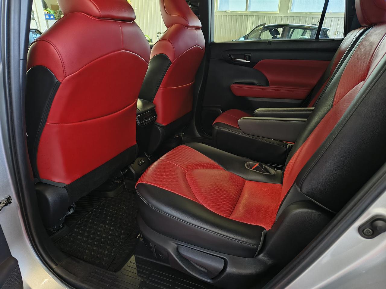 2021 Toyota Highlander XSE Photo