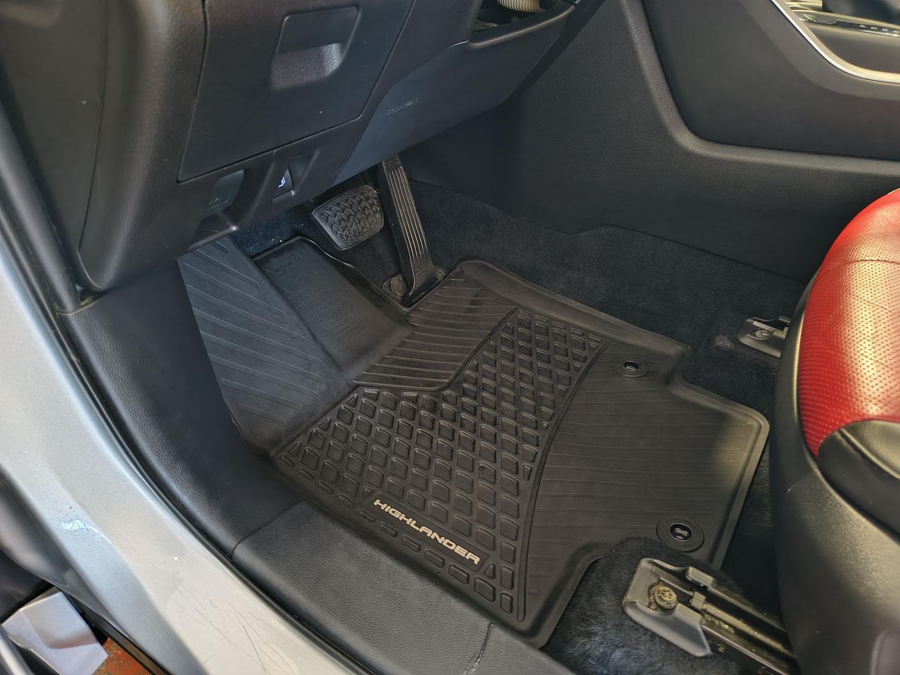 2021 Toyota Highlander XSE Photo