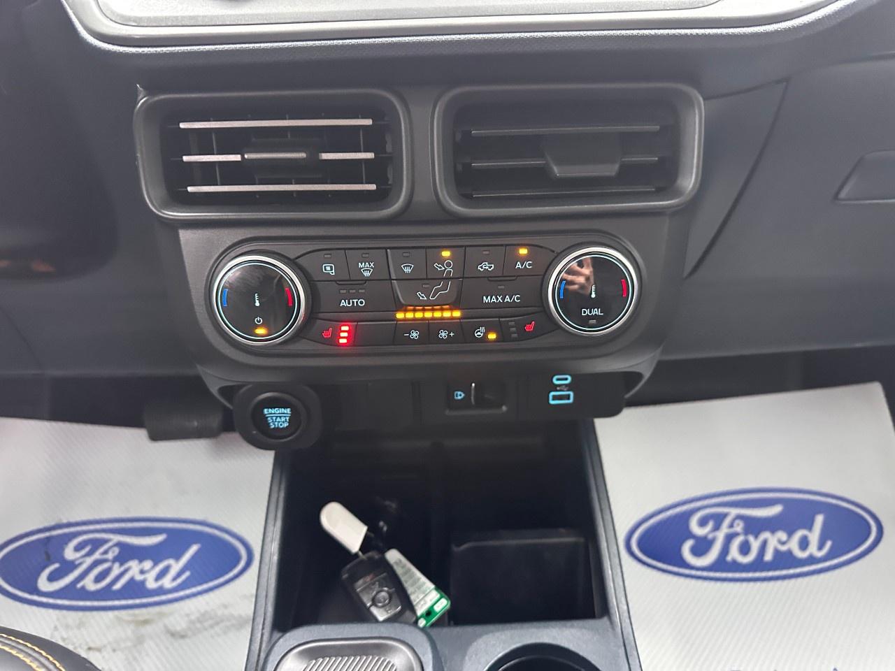 2023 Ford Maverick Lariat AWD SuperCrew Photo