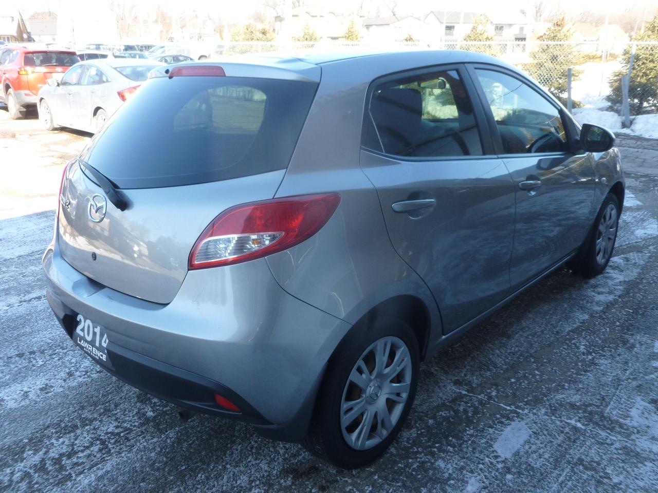 2014 Mazda MAZDA2 GX Photo4