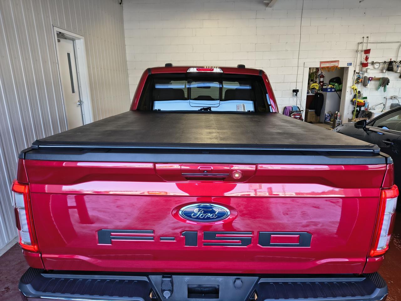 2022 Ford F-150 Lariat Crew Photo0