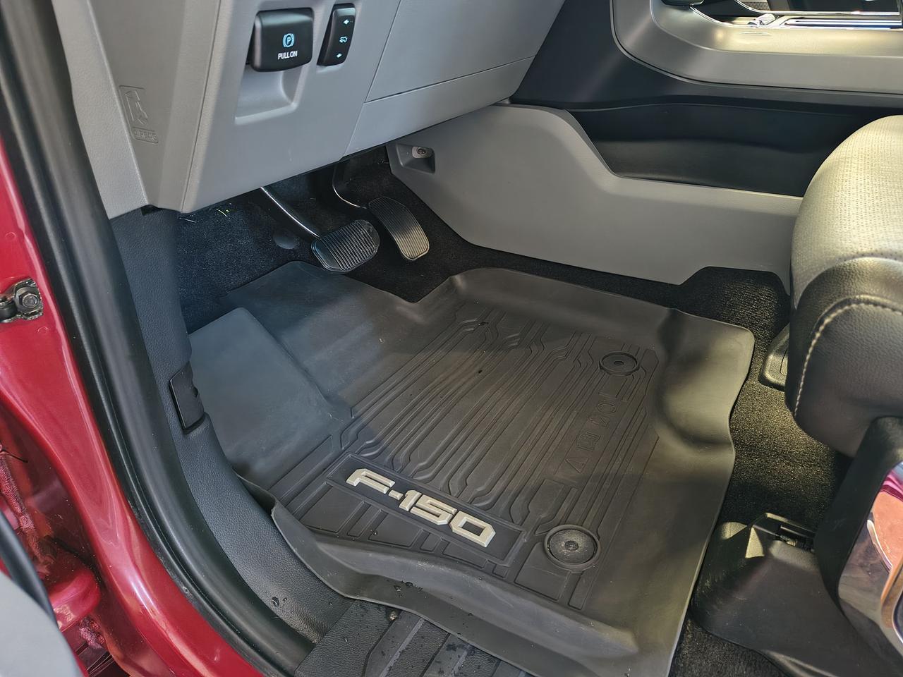 2022 Ford F-150 Lariat Crew Photo