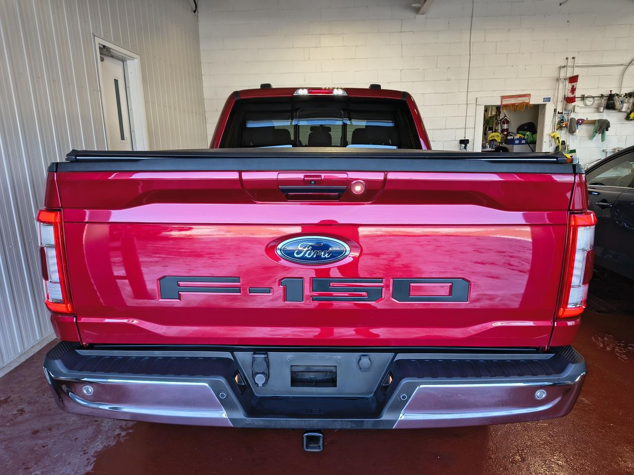 2022 Ford F-150 Lariat Crew Photo