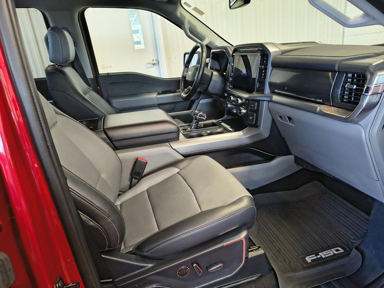 2022 Ford F-150 Lariat Crew Photo