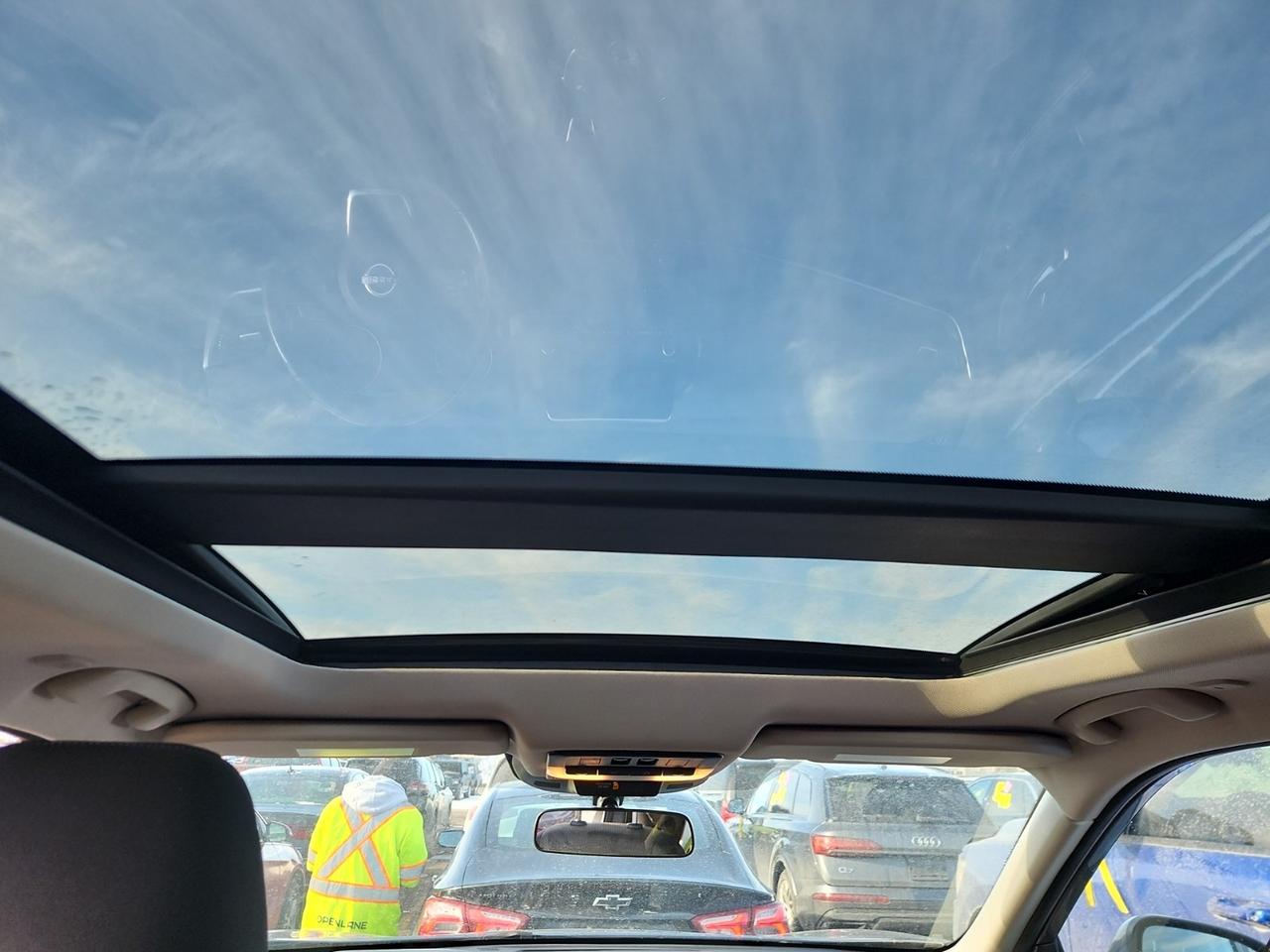 2024 Nissan Rogue SV MOONROOF Photo