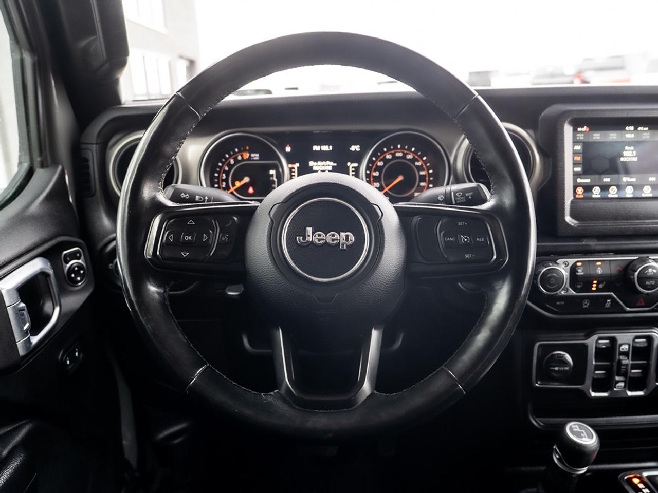 2020 Jeep Gladiator Sport S 4x4 LIFT/RIMS/TIRES Photo10