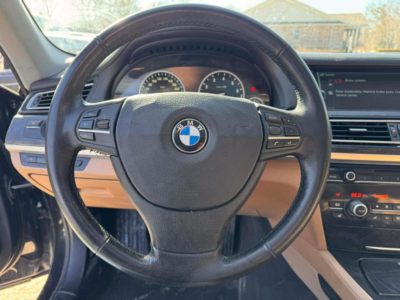 2012 BMW 7 Series 4dr Sdn 750i xDrive AWD Photo