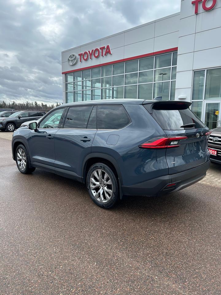 2024 Toyota Grand Highlander GRAND HIGHLANDER LIMITED AWD Photo2