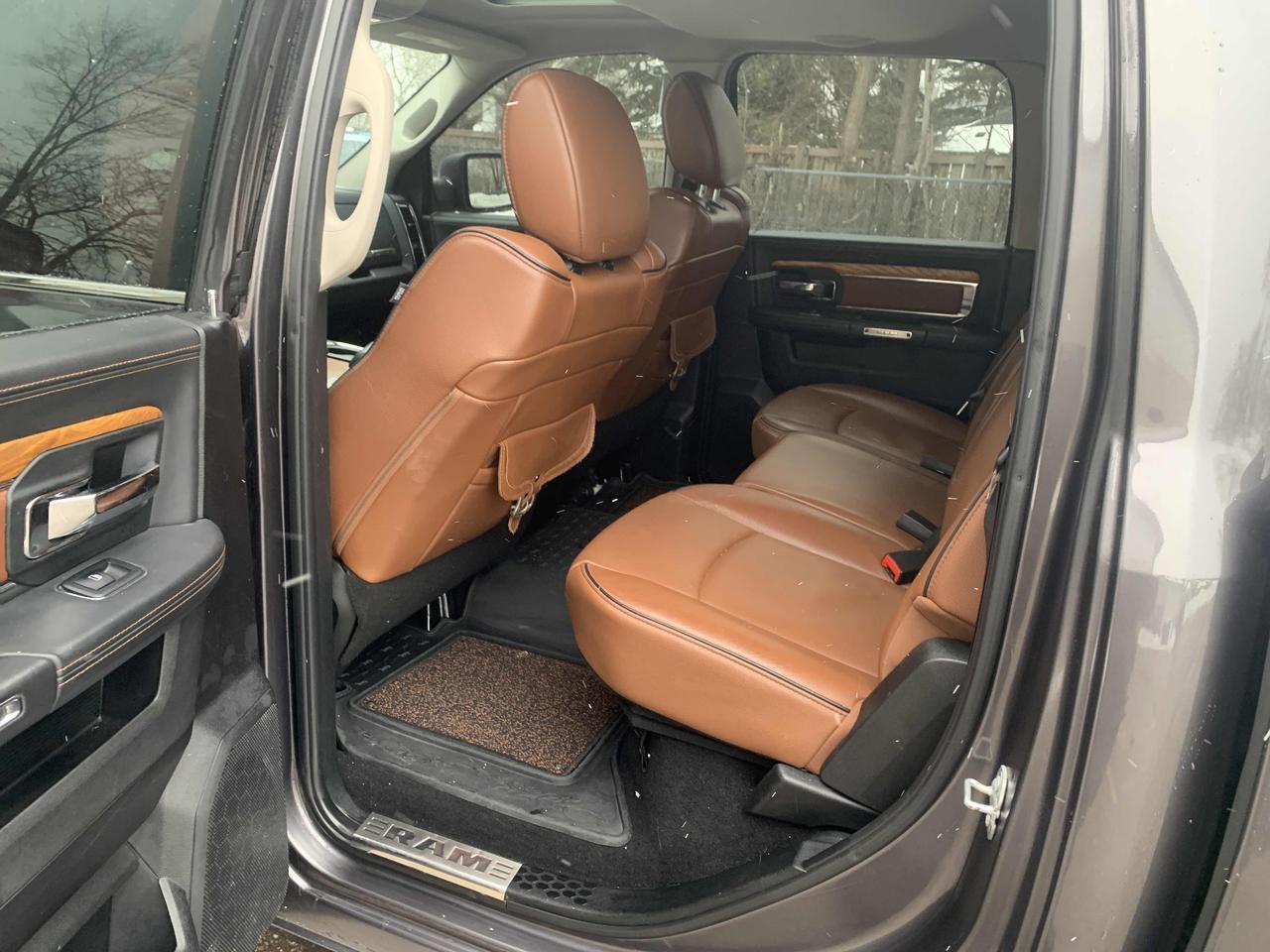 2018 RAM 1500 LONGHORN/ LARAMIE/ DIESEL/ ONE OWNER / NO ACCIDENT Photo2