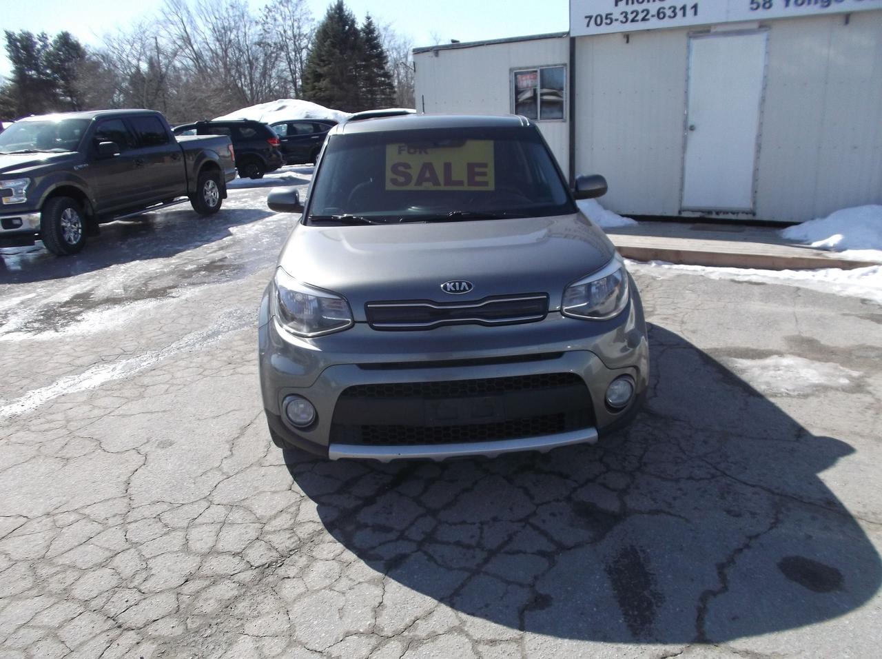 2017 Kia Soul SE PLUS Photo