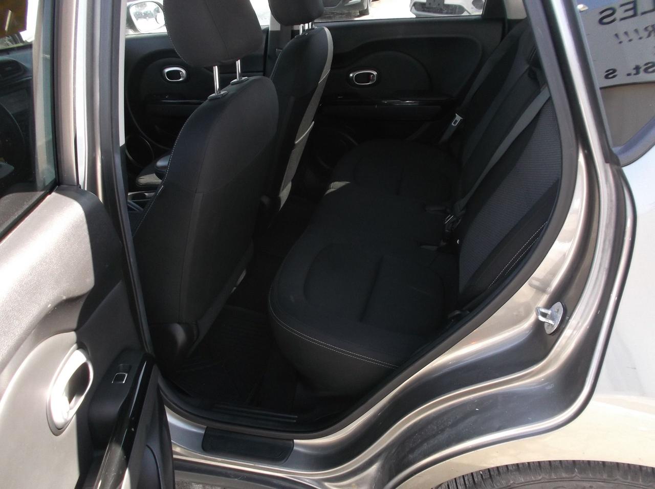2017 Kia Soul SE PLUS Photo