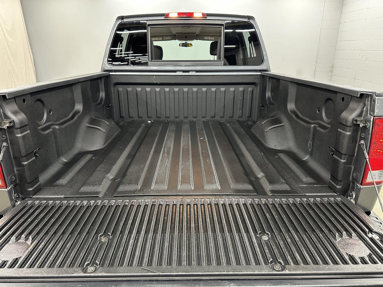 2014 Nissan Titan 4WD CREW CAB SWB S Photo6