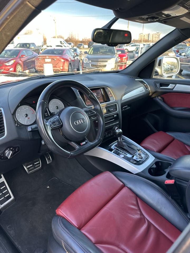 2016 Audi SQ5 3.0T Technik Photo