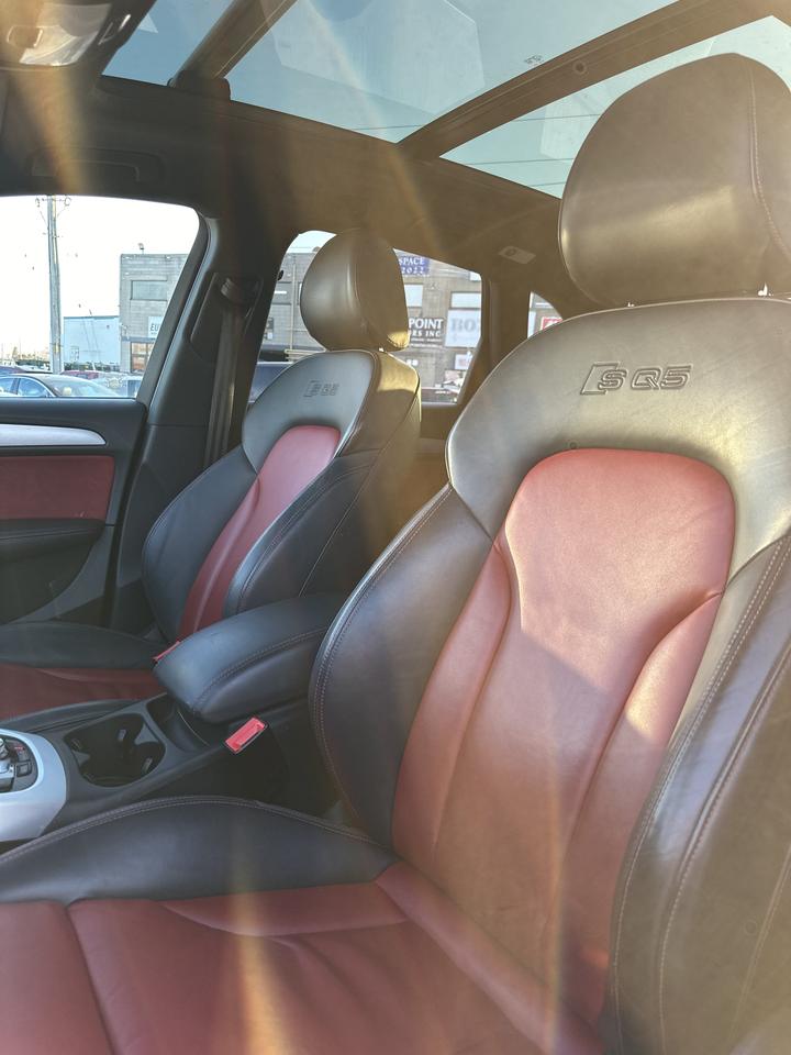 2016 Audi SQ5 3.0T Technik Photo