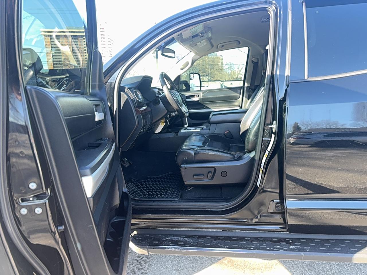 2014 Toyota Tundra Limited  Photo