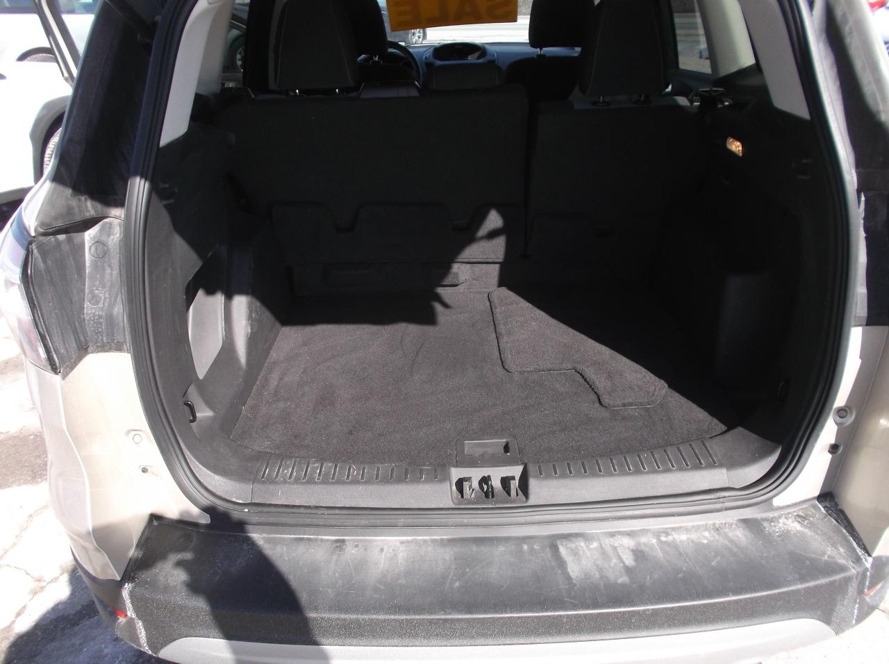 2017 Ford Escape AWD SE Photo