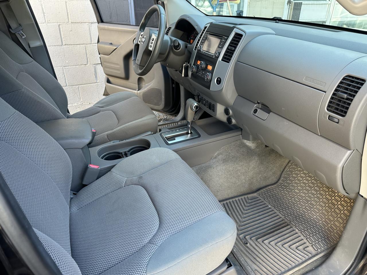 2015 Nissan Frontier SV Photo