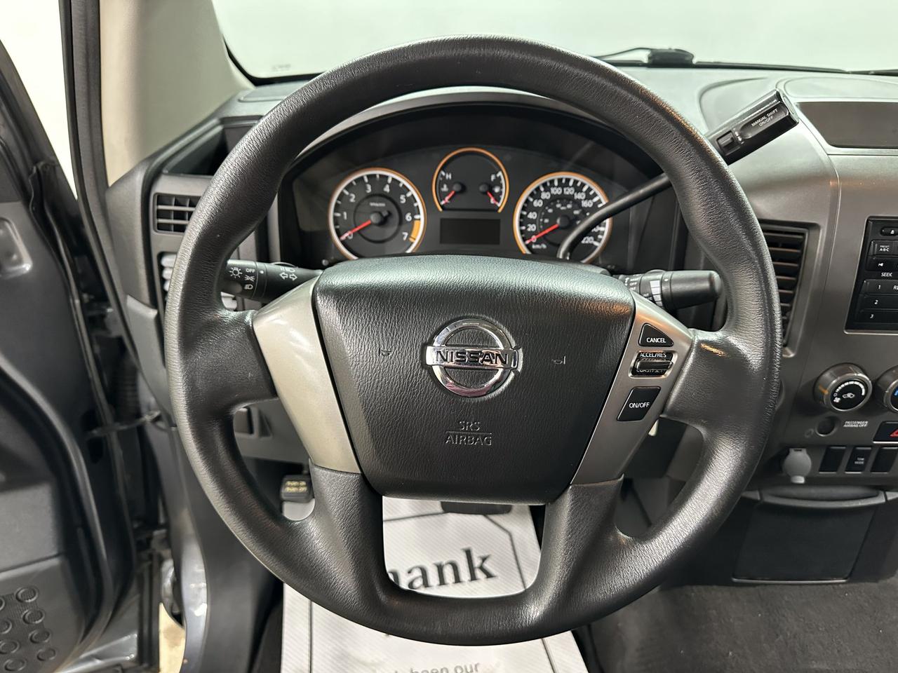 2014 Nissan Titan 4WD CREW CAB SWB S