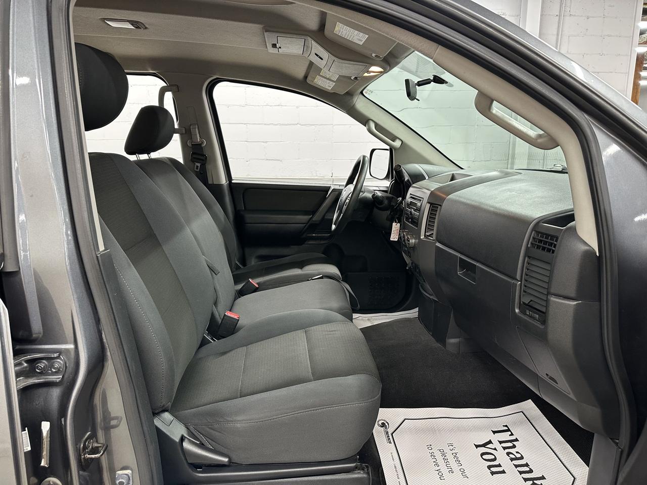 2014 Nissan Titan 4WD CREW CAB SWB S